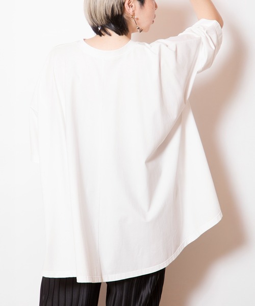 OSMOSIS（オズモーシス）の「バックフレアーTシャツ（Tシャツ/カットソー・レディース・ブラック/ホワイト/ブルー・ONE SIZE）」の13枚目の写真