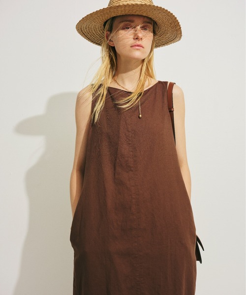 Rouge vif Anna(ルージュヴィフアンナ)の「麻混ノースリーブ後ろタックワンピース(ワンピース・レディース・ブラック/ブラウン・38/36)」の6枚目の写真