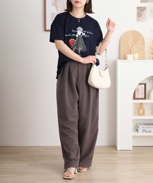 Anna Nicola(アンナニコラ)の「Anna Nicola ガールデザイン半袖Tシャツ(Tシャツ/カットソー・レディース・ネイビー/サックスブルー/オフホワイト・38)」の15枚目の写真