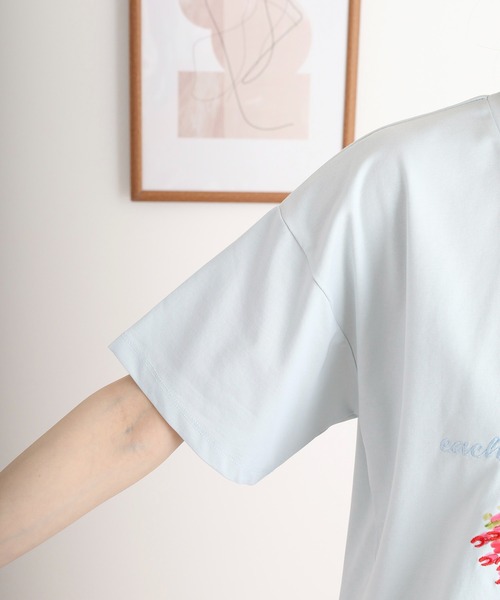 Anna Nicola(アンナニコラ)の「Anna Nicola ガールデザイン半袖Tシャツ(Tシャツ/カットソー・レディース・ネイビー/サックスブルー/オフホワイト・38)」の21枚目の写真
