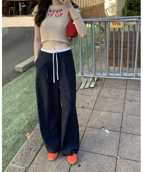 SALTMINT（ソルトミント）の「《韓国ファッション》細見ストレート涼感ピンストライプパンツ（スラックス・レディース・グレー/ブルー・S/M）」の14枚目の写真