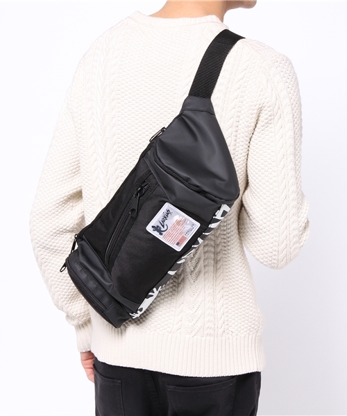 VENCEEXCHANGE(ヴァンスエクスチェンジ)の「LARKINS ラーキンスBODYBAG (ショルダーバッグ・メンズ・ダークグリーン/ブラック/ホワイト・FREE)」の15枚目の写真
