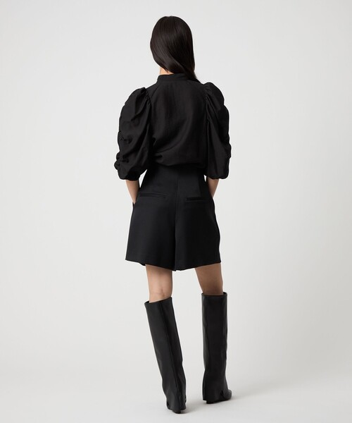 EMMEL REFINES(エメルリファインズ)の「<EMMEL REFINES>EM ギャザースリーブ バンドカラー ブラウス(シャツ/ブラウス・レディース・オフホワイト/ブラック/ダークブラウン・FREE)」の17枚目の写真