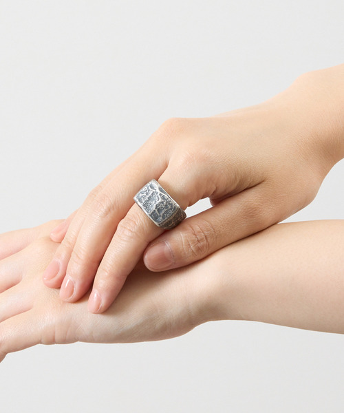 GILD(ギルド)の「GILD ギルド / Curved top atypical wide ring シルバー925エイティピカルワイドリング / G251-RI01(リング・メンズ・シルバー/プラチナム/ゴールド・21号/19号/17号/15号/13号)」の20枚目の写真