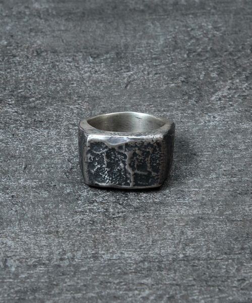 GILD(ギルド)の「GILD ギルド / Curved top atypical wide ring シルバー925エイティピカルワイドリング / G251-RI01(リング・メンズ・シルバー/プラチナム/ゴールド・21号/19号/17号/15号/13号)」の9枚目の写真