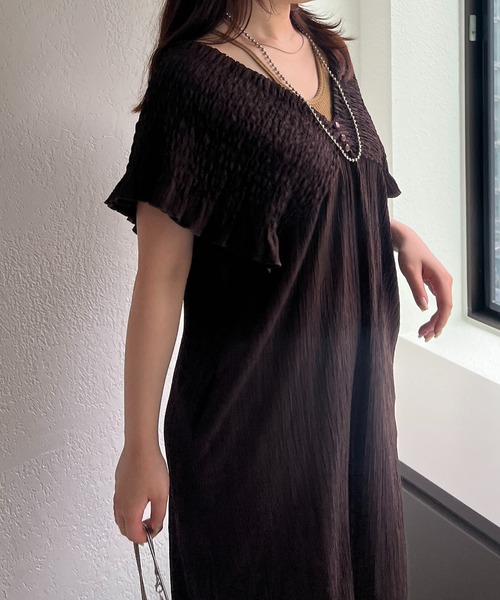 Remind me and forever（リマインドミーアンドフォーエバー）の「シャーリングサロペット（ワンピース・レディース・ブラウン/ライム/ブラック・FREE）」の11枚目の写真