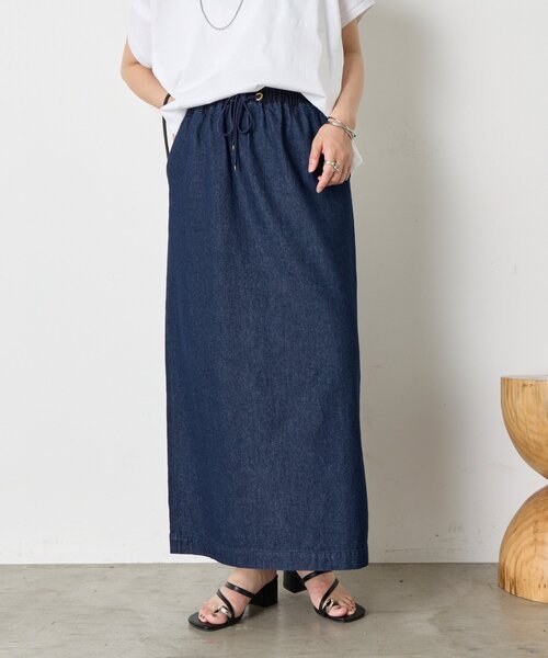 Jena espace merveilleux（ジェナ　エスパスメルヴェイユ）の「【夏でも履ける】Iラインデニムスカート（スカート・レディース・ブルー/ブラック・FREE）」の2枚目の写真