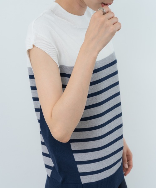 ANNA LUNA(アンナルナ)の「【ANNA LUNA】さらっと 着映え が叶う、夏の万能 ノースリーブ トップス(ニット/セーター・レディース・ブラック/オフホワイト・MEDIUM)」の20枚目の写真