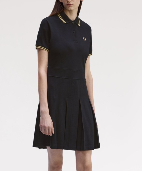FRED PERRY(フレッドペリー)の「Tipped Pleated Tennis Dress/ティップラインプリーツテニスワンピース(ワンピース・レディース・ブラック/ブラック×ゴールド・10/8)」の11枚目の写真