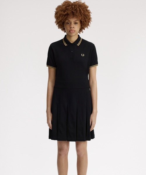FRED PERRY（フレッドペリー）の「Tipped Pleated Tennis Dress／ティップラインプリーツテニスワンピース（ワンピース・レディース・ブラック/ブラック×ゴールド・10/8）」の14枚目の写真
