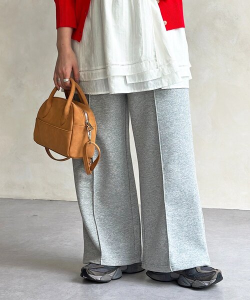 U.S. POLO ASSN.（ユーエスポロアッスン）の「【U.S. POLO ASSN. 】ワイドスウェットパンツ（その他パンツ・レディース・ブラック/グレー・MEDIUM/SMALL）」の2枚目の写真