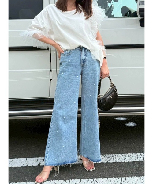 M y u(ミュー)の「パールワイドデニムパンツ(デニムパンツ・レディース・ブルー・MEDIUM/SMALL/LARGE)」の3枚目の写真