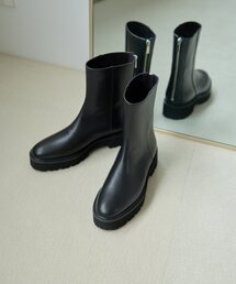 Whim Gazette（ウィムガゼット）の「【Hoaw.】バックZIPショートブーツ（ブーツ）」