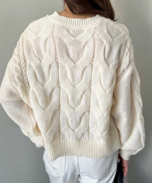 nelliy.（ネルリー）の「カラーケーブルニット（ニット/セーター・レディース・レッド/アイボリー・MEDIUM）」の8枚目の写真