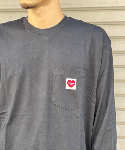 Carhartt(カーハート)の「【Carhartt WIP】L/S POCKET HEART T-SHIRT(Tシャツ/カットソー・メンズ・ホワイト×レッド/ブラック×レッド/ブラック/ホワイト・MEDIUM/X-LARGE/LARGE)」の9枚目の写真