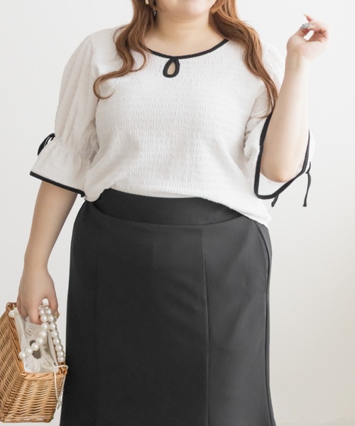 CLETTE(クレット)の「CLETTEオリジナル配色デザインキャンディスリーブプルオーバー(Tシャツ/カットソー・レディース・グリーン/オフホワイト/ブラック・4L/3L/LL)」の4枚目の写真