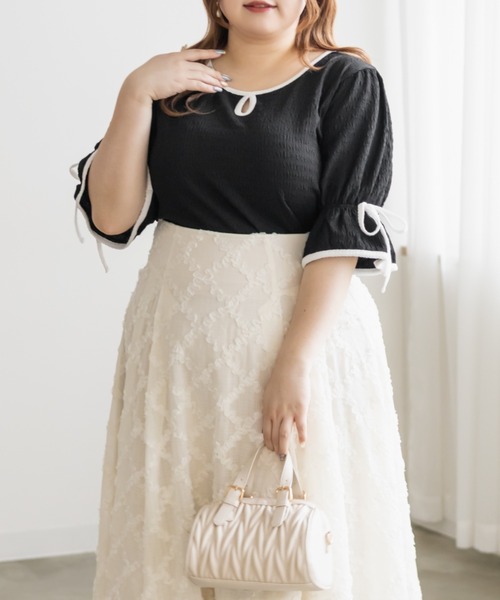 CLETTE(クレット)の「CLETTEオリジナル配色デザインキャンディスリーブプルオーバー(Tシャツ/カットソー・レディース・グリーン/オフホワイト/ブラック・4L/3L/LL)」の8枚目の写真