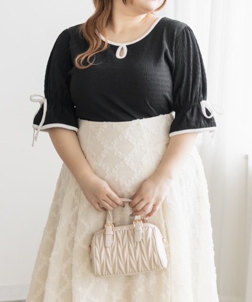 CLETTE(クレット)の「CLETTEオリジナル配色デザインキャンディスリーブプルオーバー(Tシャツ/カットソー・レディース・グリーン/オフホワイト/ブラック・4L/3L/LL)」の9枚目の写真