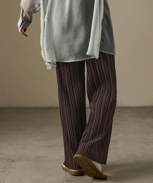 Fashion Letter(ファッションレター)の「カットプリーツイージーパンツ(その他パンツ・レディース・チャコール/ブラウン/キャメル/ブラック/カーキ/グレイッシュベージュ/バーガンディー・L/M)」の8枚目の写真