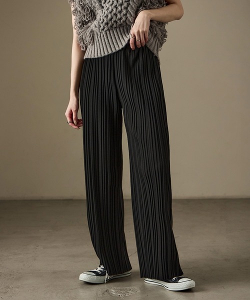 Fashion Letter(ファッションレター)の「カットプリーツイージーパンツ(その他パンツ・レディース・チャコール/ブラウン/キャメル/ブラック/カーキ/グレイッシュベージュ/バーガンディー・L/M)」の17枚目の写真