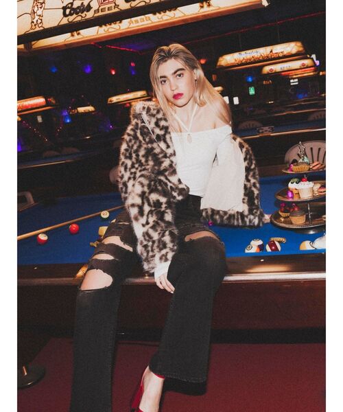 GYDA（ジェイダ）の「GGエコファーショートフードコート（ブルゾン・レディース・その他1/アイボリー/ブラック・FREE）」の18枚目の写真