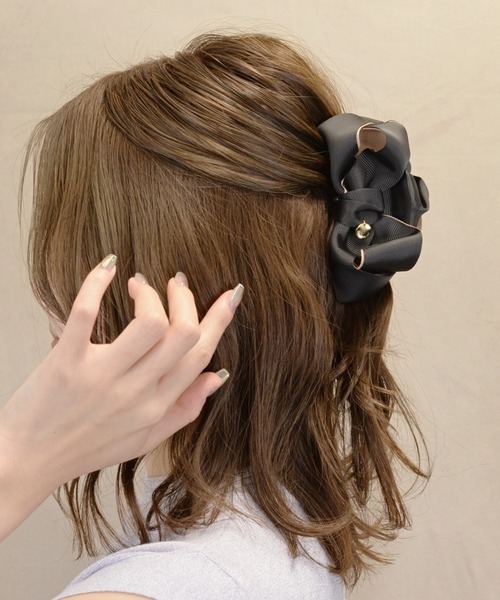 ブラウンのグログランのリボンのヘアアクセサリー BLAZE（手芸） ヘアゴム グログラン リボン ゴールド プレート 全2色