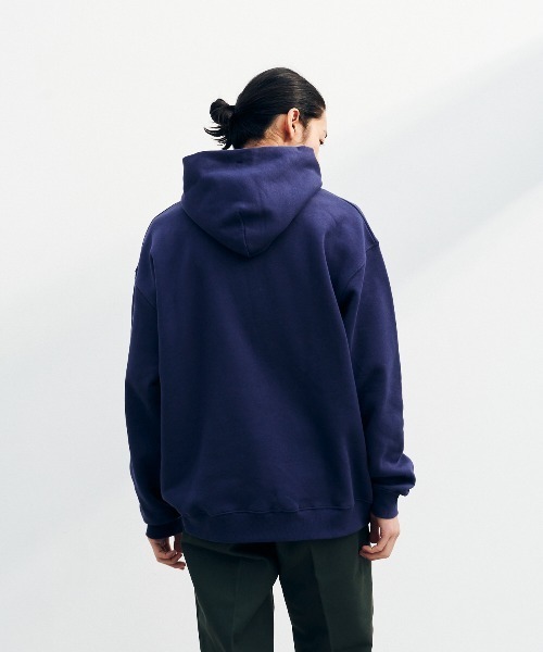 KELTY(ケルティ)の「ミニロゴスウェットパーカー(パーカー・レディース・ベージュ/ネイビー/杢グレー/ホワイト/ブラック・MEDIUM/S/XL/L)」の10枚目の写真