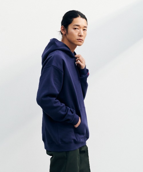 KELTY(ケルティ)の「ミニロゴスウェットパーカー(パーカー・レディース・ベージュ/ネイビー/杢グレー/ホワイト/ブラック・MEDIUM/S/XL/L)」の11枚目の写真