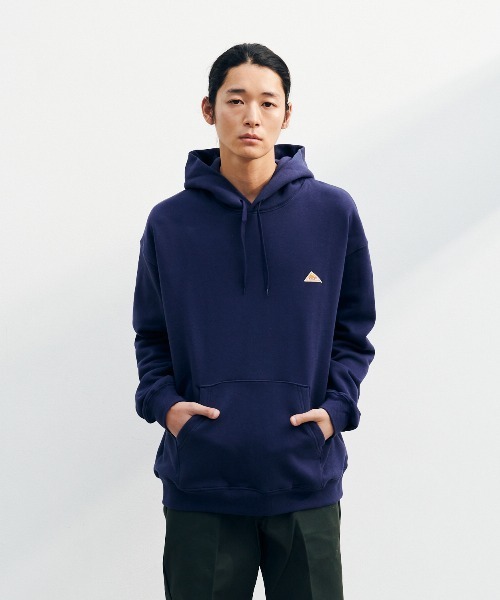 KELTY(ケルティ)の「ミニロゴスウェットパーカー(パーカー・レディース・ベージュ/ネイビー/杢グレー/ホワイト/ブラック・MEDIUM/S/XL/L)」の12枚目の写真
