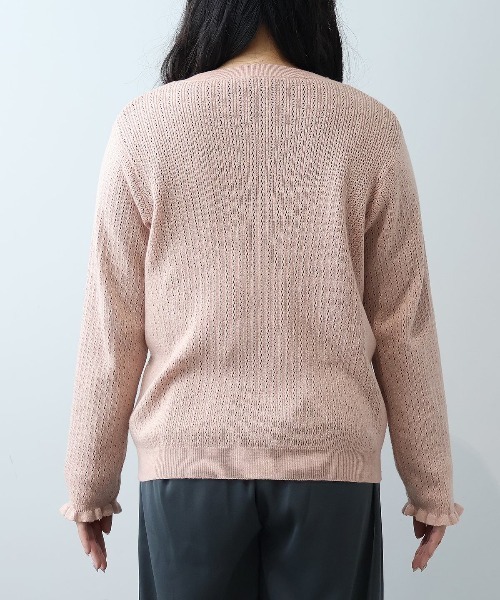leswel(レスウェル)の「【L~5L 大きいサイズ】透かし柄編みフロントフリルカーディガン(カーディガン/ボレロ・レディース・ブルー/チャコールグレー/ピンク・5L/4L/3L/LL/L)」の6枚目の写真
