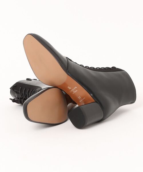 LANVIN en Bleu（ランバンオンブルー）の「スクエアトゥレースアップショートブーツ（ブーツ・レディース・ブラック・22.5cm/23.0cm/23.5cm/24.0cm/24.5cm/22.0cm）」の3枚目の写真