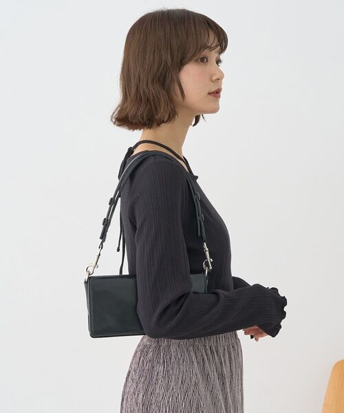 earth music&ecology（アースミュージックアンドエコロジー）の「チェーンリブホルターネックプルオーバー（Tシャツ/カットソー・レディース・ブラウン/ライトグリーン/アイボリー/ブラック・S/M）」の8枚目の写真