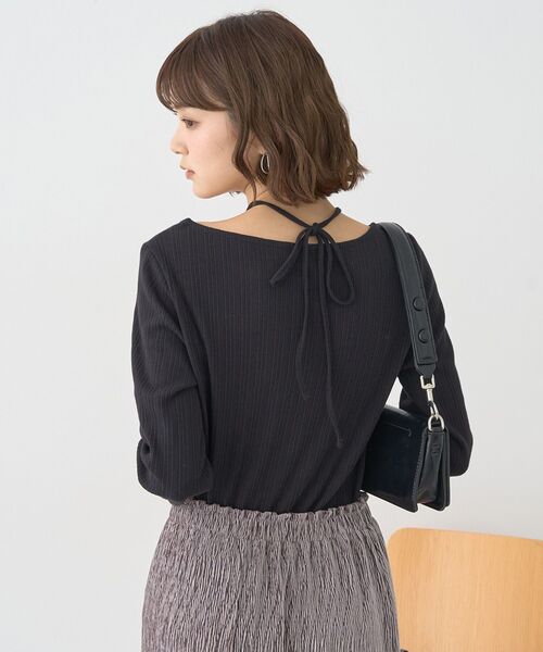 earth music&ecology（アースミュージックアンドエコロジー）の「チェーンリブホルターネックプルオーバー（Tシャツ/カットソー・レディース・ブラウン/ライトグリーン/アイボリー/ブラック・S/M）」の10枚目の写真