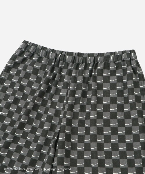 Coca Cola(コカコーラ)の「Coca-Cola 70s DRD All Over Printed Short Pant(その他パンツ・メンズ・ブラック系その他・S/M/XL)」の10枚目の写真