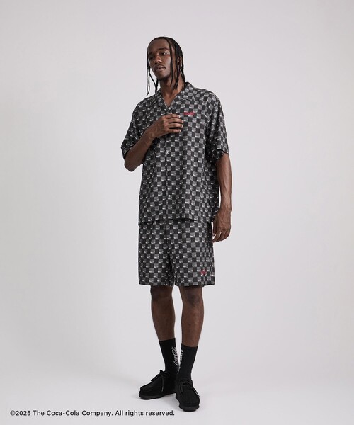 Coca Cola(コカコーラ)の「Coca-Cola 70s DRD All Over Printed Short Pant(その他パンツ・メンズ・ブラック系その他・S/M/XL)」の4枚目の写真