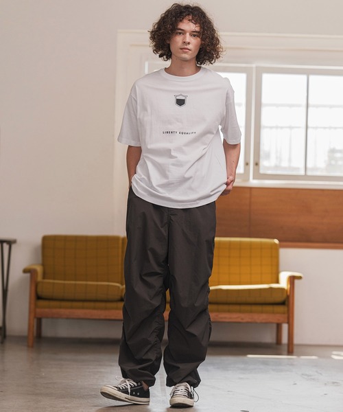 CAMBIO（カンビオ）の「mt9992- プリントT_End-roll Tシャツ(2502112MCB)（Tシャツ/カットソー・メンズ・ブラック/ホワイト/セージグリーン・S/M/L/XL）」の18枚目の写真