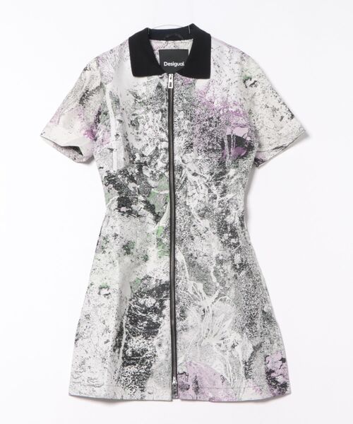 Desigual（デシグアル）の「クリスチャン・ラクロワ マーブルプリント 半袖ショートドレス（ワンピース・レディース・ブラック・S/M/L/XL/XS）」の4枚目の写真