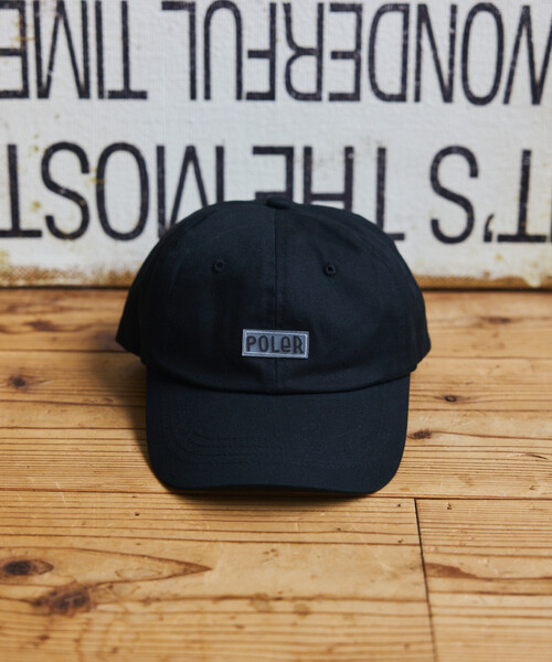 POLeR（ポーラー）の「POLeR × FREAK'S STORE/ポーラー × フリークスストア 別注 COTTON CAP ワンポイントロゴ コットンキャップ（キャップ・メンズ・ブラック/ベージュ/ネイビー・ONE SIZE）」の22枚目の写真