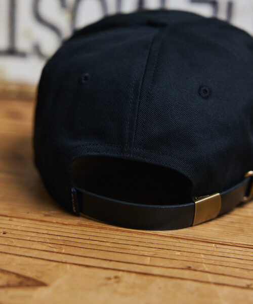 POLeR（ポーラー）の「POLeR × FREAK'S STORE/ポーラー × フリークスストア 別注 COTTON CAP ワンポイントロゴ コットンキャップ（キャップ・メンズ・ブラック/ベージュ/ネイビー・ONE SIZE）」の6枚目の写真