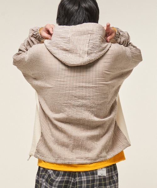 EFFECTEN(エフェクテン)の「mpa3945- Check half zip hoodie ハーフジップフーディー(ef404-04)(パーカー・メンズ・クリーム/ネイビー・FREE)」の5枚目の写真