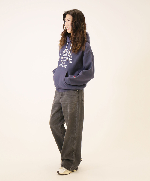 Champion(チャンピオン)の「Champion /チャンピオンREVERSE WEAVE HOODED SWEATSHIRT(パーカー・レディース・ネイビー/アイボリー・MEDIUM/LARGE)」の8枚目の写真