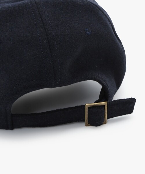 To b. by agnes b.（トゥービーバイアニエスベー）の「ロゴ プレート キャップ（キャップ・レディース・ネイビー・FREE）」の5枚目の写真