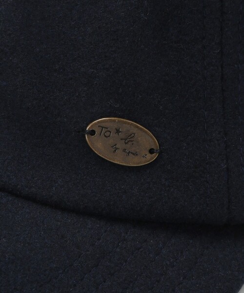 To b. by agnes b.（トゥービーバイアニエスベー）の「ロゴ プレート キャップ（キャップ・レディース・ネイビー・FREE）」の4枚目の写真