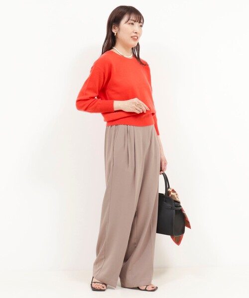 MICO COULIER（ミコクリエ）の「ウールカシミヤ 裾ボタンクルーネックプルオーバーニット（ニット/セーター・レディース・ダークネイビー/ピンク/オレンジ/ベビーピンク/チャコールグレー・38）」の9枚目の写真