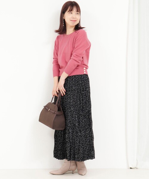 MICO COULIER（ミコクリエ）の「ウールカシミヤ 裾ボタンクルーネックプルオーバーニット（ニット/セーター・レディース・ダークネイビー/ピンク/オレンジ/ベビーピンク/チャコールグレー・38）」の11枚目の写真