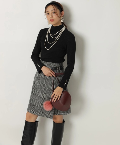 JUSGLITTY（ジャスグリッティー）の「ハイネックラメリブニット（ニット/セーター・レディース・ブラック/ホワイト/ベージュ系その他/グレイッシュベージュ/ブラウン・2）」の7枚目の写真