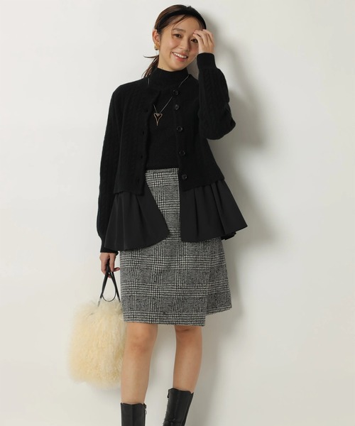 JUSGLITTY（ジャスグリッティー）の「ハイネックラメリブニット（ニット/セーター・レディース・ブラック/ホワイト/ベージュ系その他/グレイッシュベージュ/ブラウン・2）」の13枚目の写真