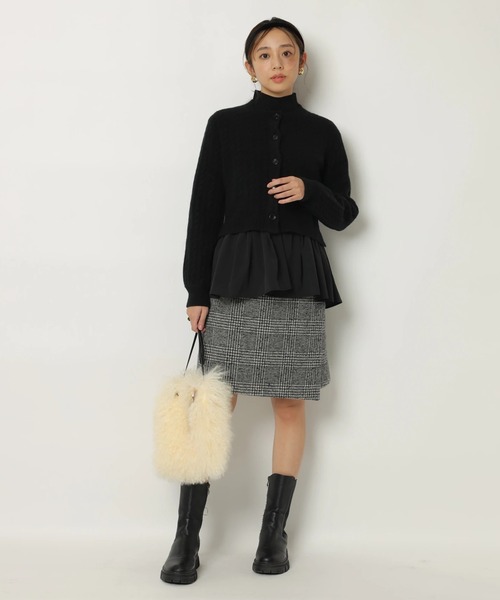 JUSGLITTY（ジャスグリッティー）の「ハイネックラメリブニット（ニット/セーター・レディース・ブラック/ホワイト/ベージュ系その他/グレイッシュベージュ/ブラウン・2）」の14枚目の写真