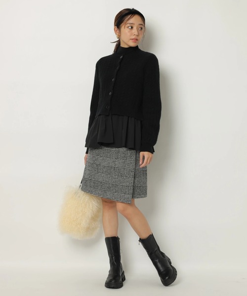 JUSGLITTY（ジャスグリッティー）の「ハイネックラメリブニット（ニット/セーター・レディース・ブラック/ホワイト/ベージュ系その他/グレイッシュベージュ/ブラウン・2）」の15枚目の写真