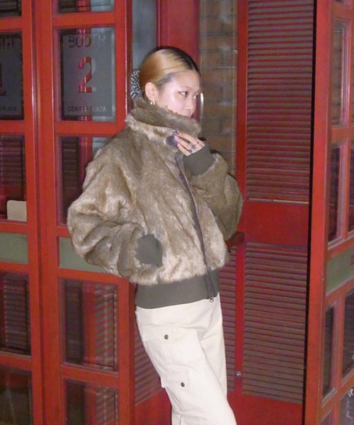 Oriens JOURNAL STANDARD（オリエンス ジャーナルスタンダード）の「フェイクファーブルゾン（その他アウター・レディース・ブラウン系その他/キャメル・FREE）」の6枚目の写真